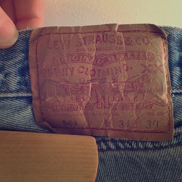 Vintage DIY Cropped Levi’s 501s - Picture 2 of 5